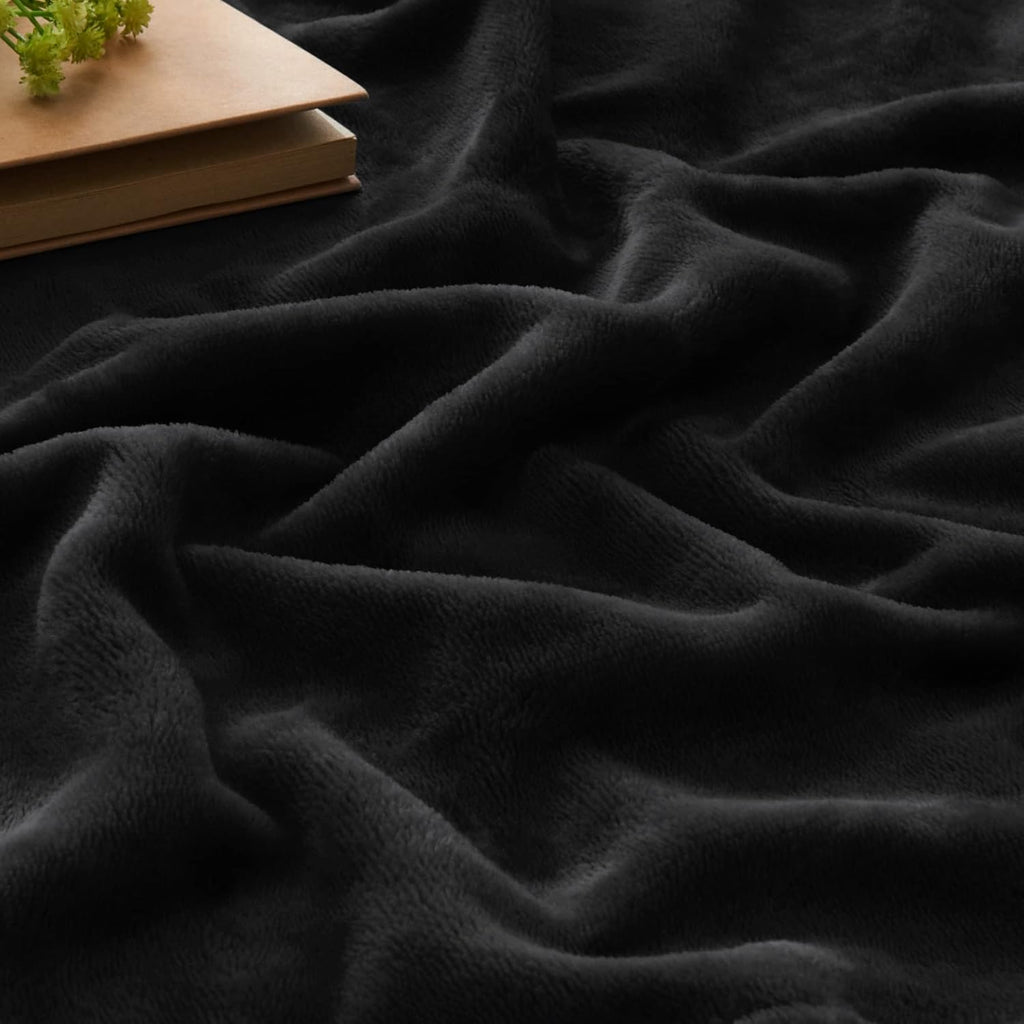 BEDELITE Fleece Blanket Black Throw Blankets for Couch & Bed, Luxury Plush Cozy Fuzzy Blanket 50x60 inches, Super Sof... - Image 3