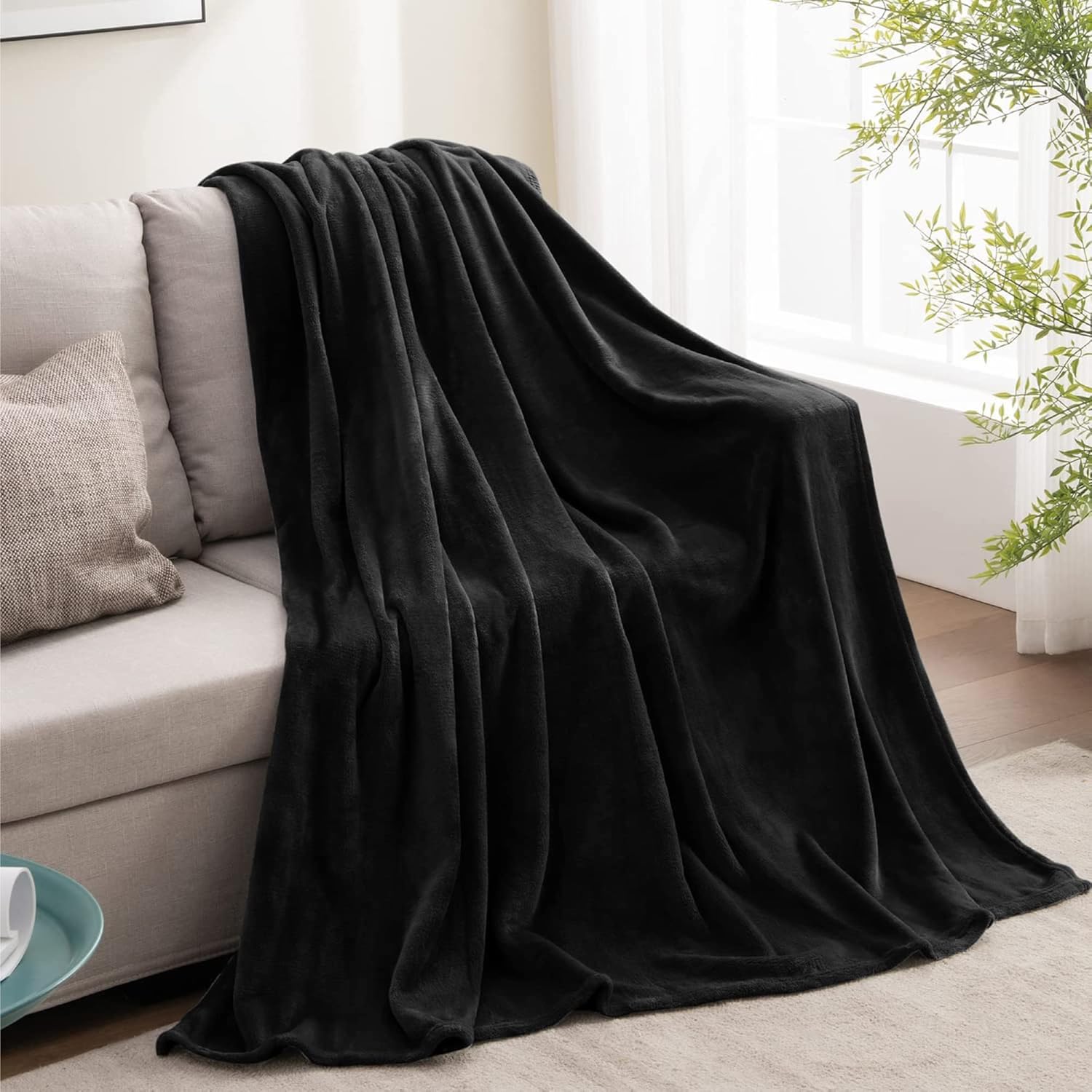 BEDELITE Fleece Blanket Black Throw Blankets for Couch & Bed, Luxury Plush Cozy Fuzzy Blanket 50x60 inches, Super Sof... - Image 5